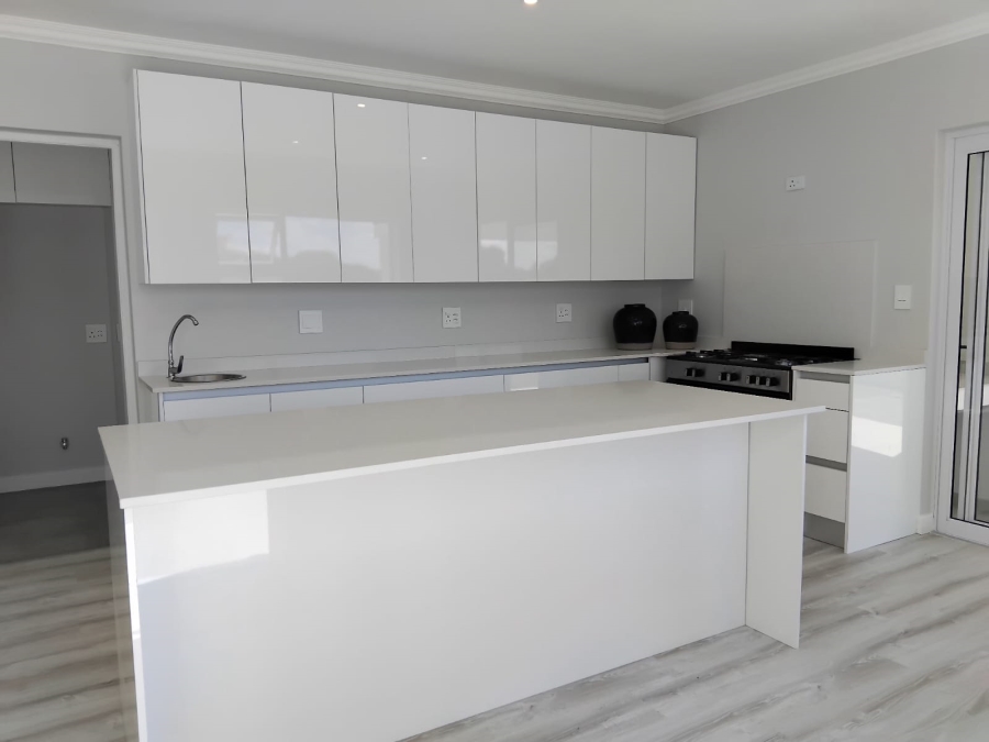 3 Bedroom Property for Sale in Country Club Western Cape